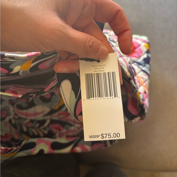 Oversized Quilted Tote Bag - Picture 3 of 3